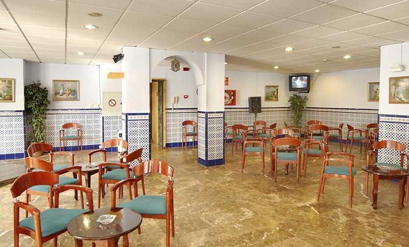 Kross Medina Azahara Torremolinos Restaurant photo